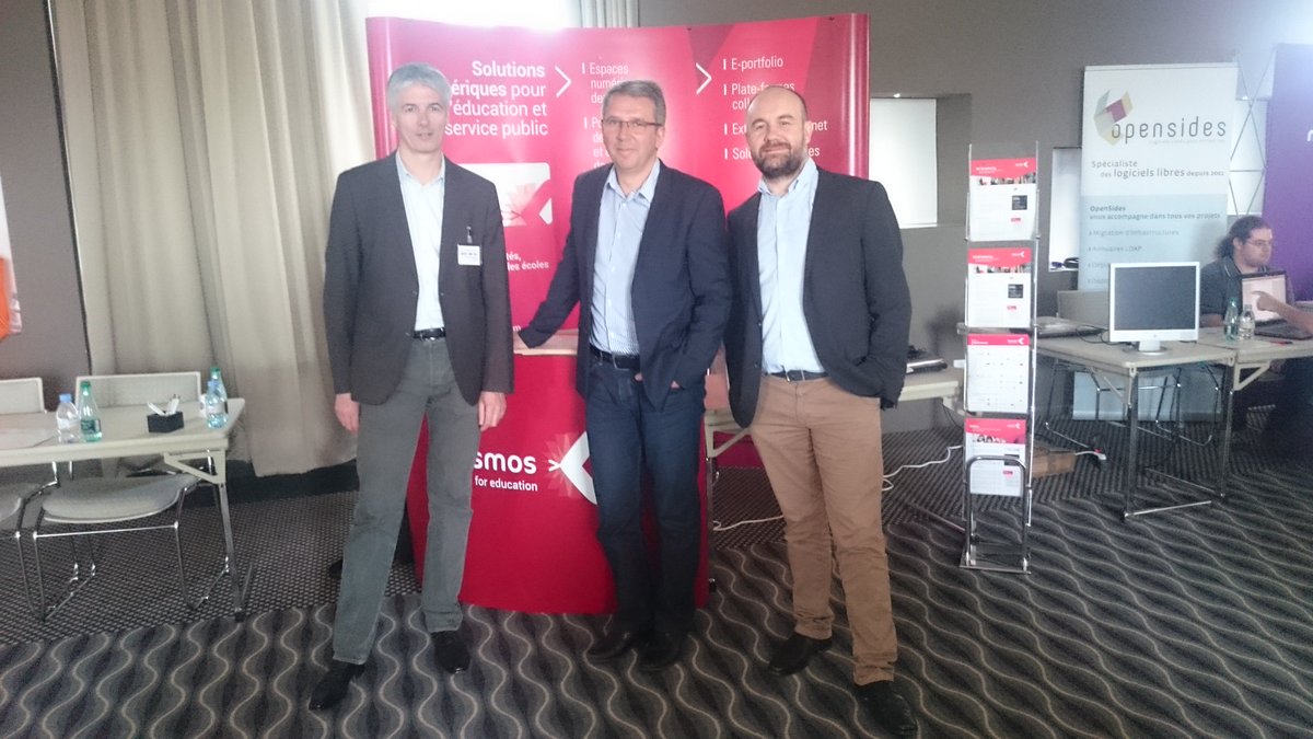 KosmosEducation's tweet photo. Merci à Vincent Millet #DSI du @GroupeCESI pour son témoignage au #CSIESR16 sur le projet #ENT réalisé avec @Kosmos https://t.co/pq8nHuVzA7