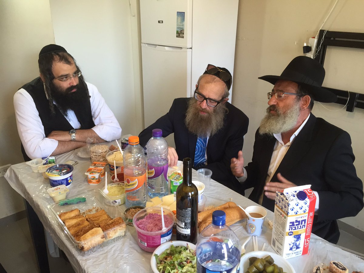 Shiyeשייעshie On Twitter דוד מלך ישראל חי וקיים ארוחת בוקר