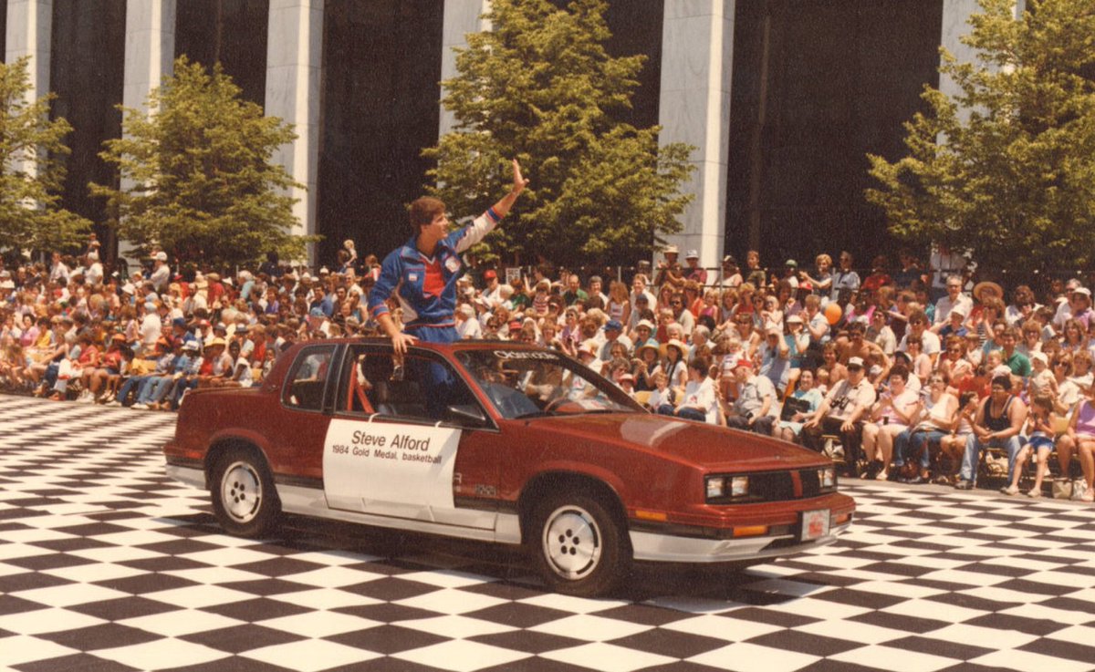 matt_mccutcheon's tweet photo. Indiana’s Own Steve Alford in 1985. From the IPL #500Parade archive. #WTHRsunrise @500Festival https://t.co/w9fn423zJP