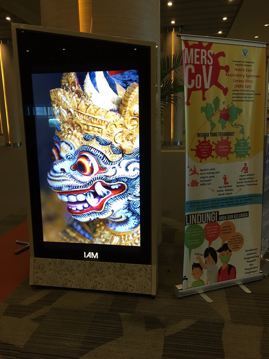 デンパサール到着しました〜
飛行機降りたとたん空気もわわっ
気温30度湿度80％おつ└( 'ω')┘
