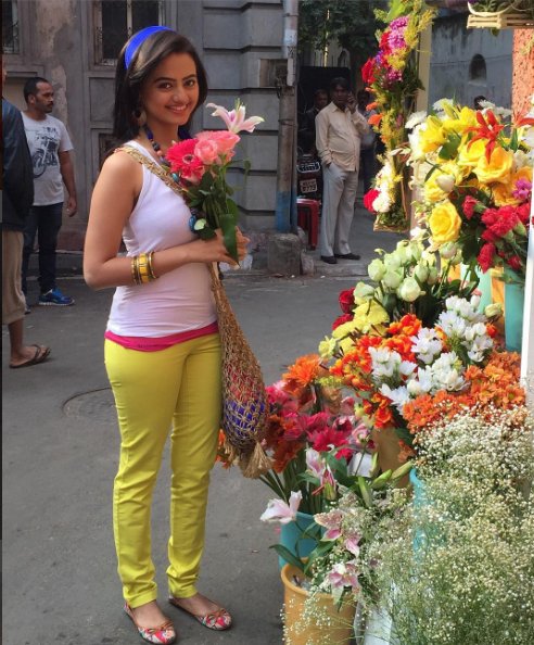 OfficialHelly7's tweet photo. Major #throwback #SwaraBose ☺️❤️ #hellyshah #majorthrowback #hellytweets #swaragini #REELLIFERS https://t.co/3hPICflZW0