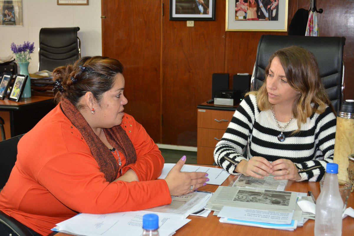 StrattaLaura1's tweet photo. Recibí a Mónica Olivera Pagliaruzza, representante de la Ong Mujeres Luchadoras Positivas. https://t.co/LHbNA44sWe