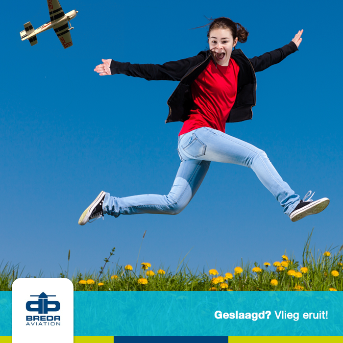 De #examens zitten er weer bijna op! Geef de #geslaagde een vliegles of rondvlucht #cadeau: bit.ly/1YRm50q.