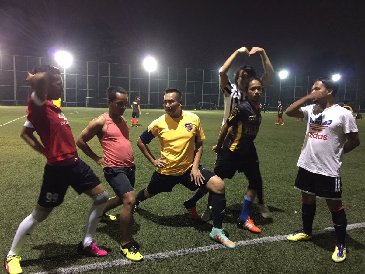 datoacmizal's tweet photo. Kami beraksi kembali slps lama bersara #makjemahfc https://t.co/IvoPzvQaxr