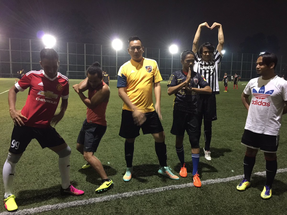 datoacmizal's tweet photo. Kami beraksi kembali slps lama bersara #makjemahfc https://t.co/IvoPzvQaxr