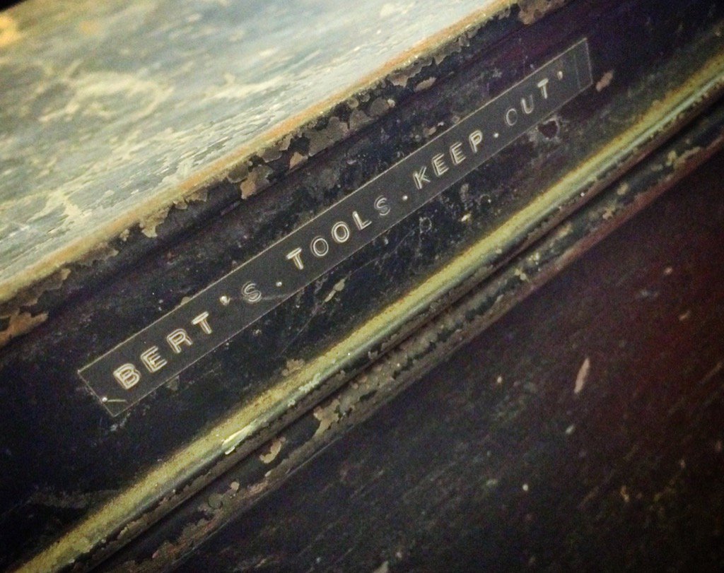 lawtome's tweet image. @robevansphoto is this your old toolbox Bert? #whatatool #toolbox #hesatool