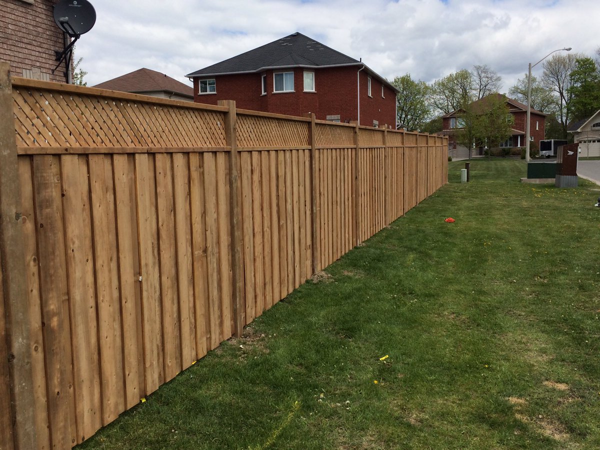 DurableFence's tweet photo. Now proud members of @ptbochamber check out this custom wood privacy fence https://t.co/9QtFLcGNW2 https://t.co/q9UPbu3J19