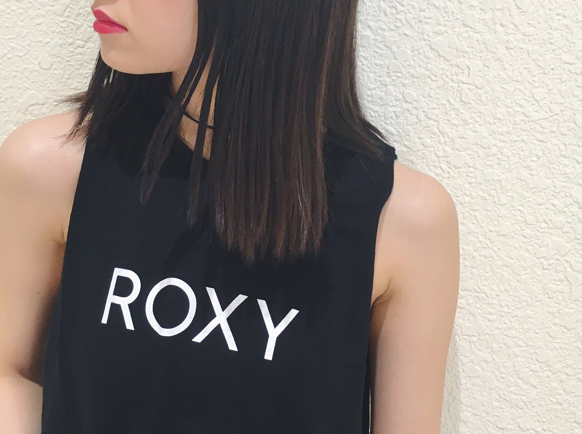EMODA_STAFF's tweet photo. ブログを更新しました。#LISA
「#ROXYEMODA ♡」
→https://t.co/TqK2Uqggac https://t.co/yi9i7VWvua