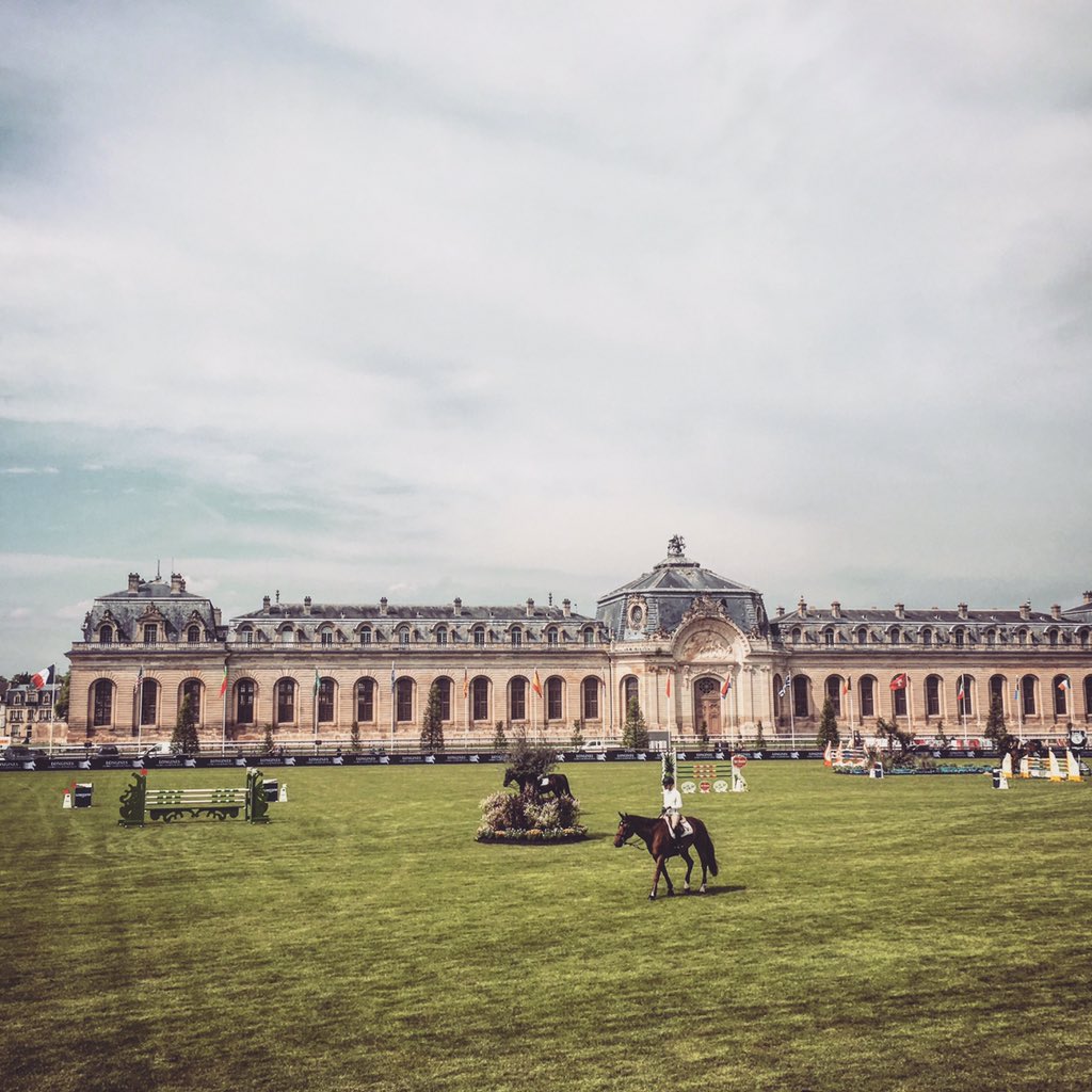 We spy with our little eye... Horses in the arena at #LGCTChantilly! What a setting! #EpicLocations