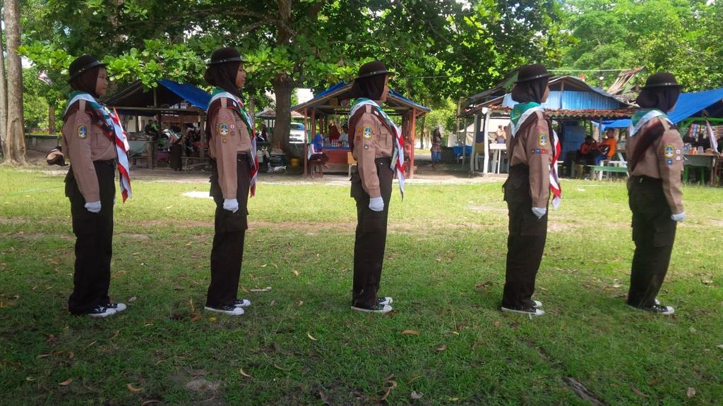 kwarnas's tweet photo. Lomba Baris Berbaris di Perkemahan Pramuka Madrasah Nasional II, Pantai Liang Maluku, 24-28 Mei 2016. #Jamnas2016 https://t.co/nvEdBjFUyq