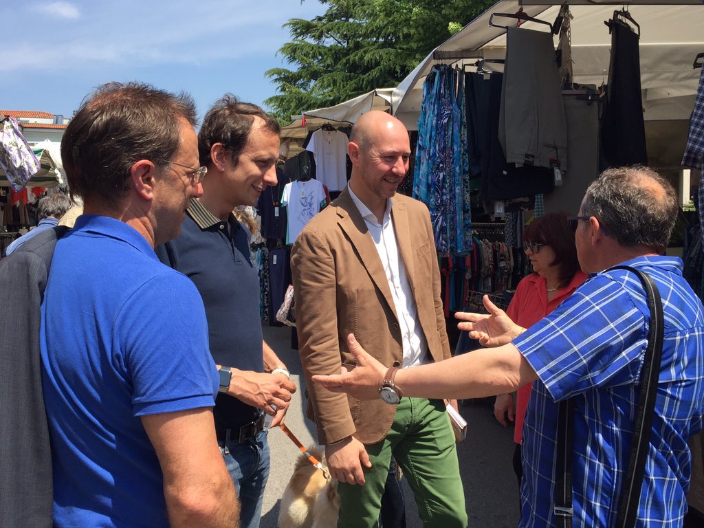 LegaTrieste's tweet photo. Mattinata di incontro con i cittadini a #Muggia con #NorbedoSindaco #ScelgoLega https://t.co/DZuuMgVnks
