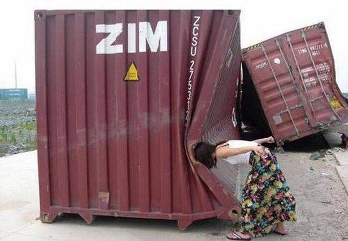 RandomPicz_'s tweet image. PMS....