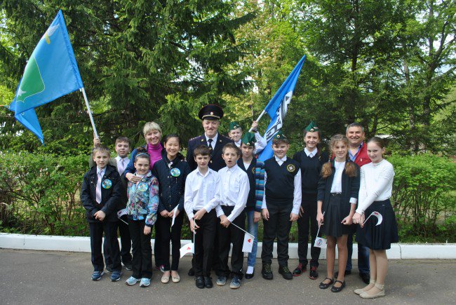 msk_new's tweet image. Юные инспектора дорожного движения из школы 1002 ЗАО заняли 3 место в М #Москва #moskow #msk goo.gl/hvtrHw