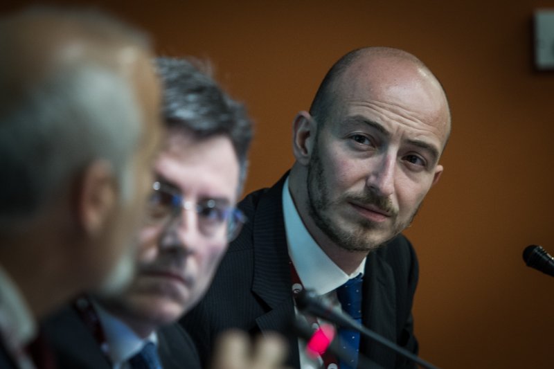 ABI_Eventi's tweet photo. #FlavioFrattini #RISLAB parla di progettazione di sistemi di sicurezza bancaria a #banchesicurezza 2016 https://t.co/Fdtq4sVgnp