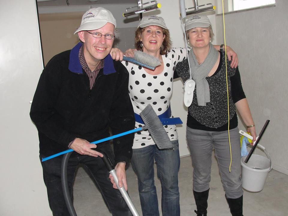 PresentWB's tweet image. Dit weekend klussenmarathon @nonstoppresent in @culemborg @tiel @geldermalsen Mee doen?  goo.gl/z0wGXA