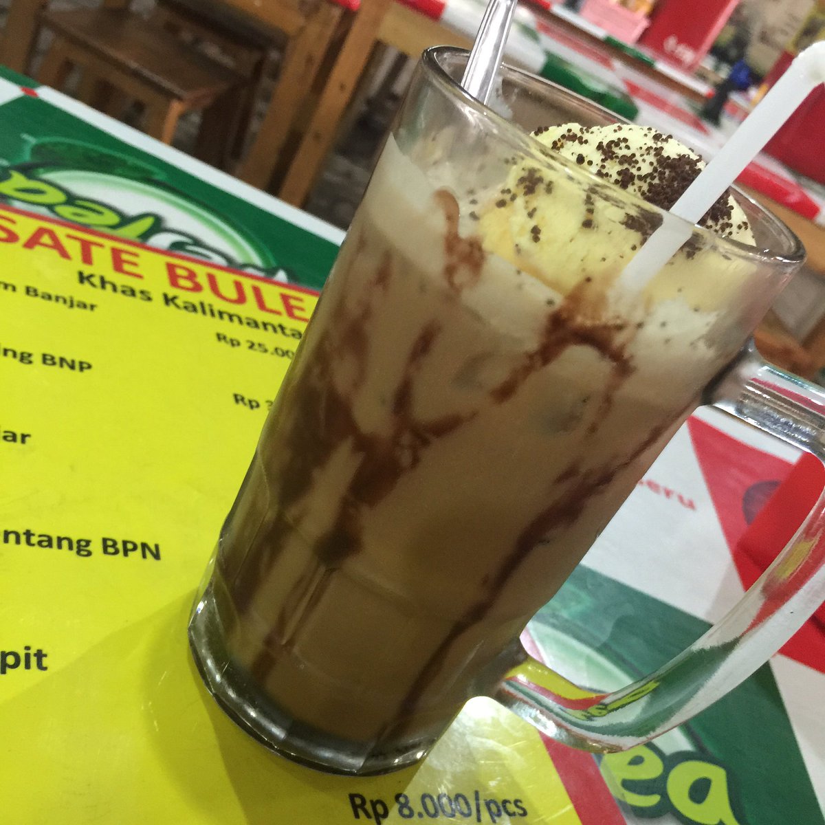 sate_bule's tweet photo. Ice coffee rasa Durian atau Vanilla .... https://t.co/TZi6stEI9n