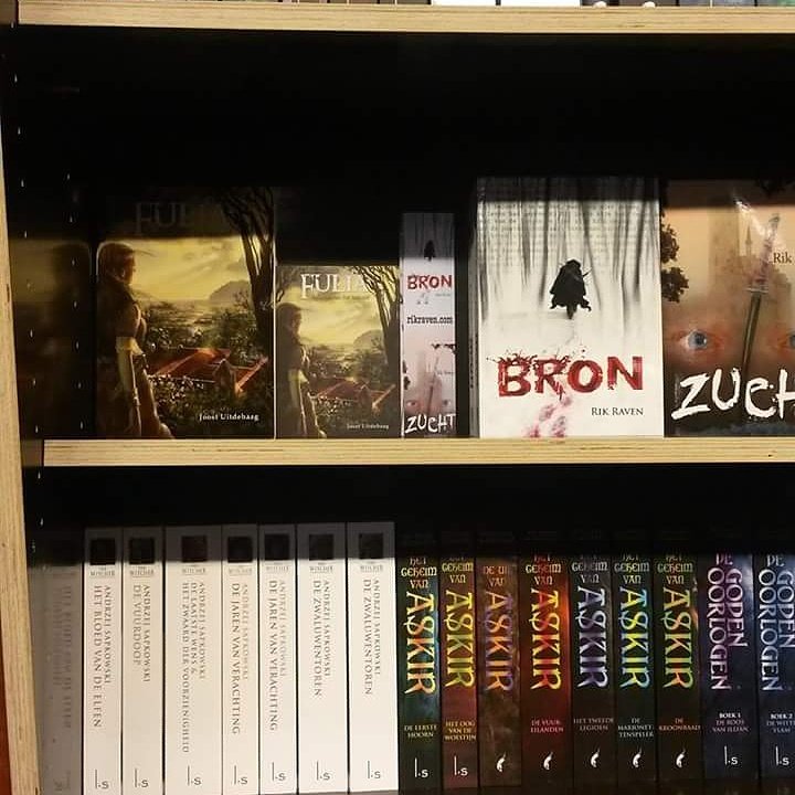 De boeken van Rik Raven en Joost Uitdehaag gespot bij Boekhandel van Piere in Eindhoven! #Boek #Boekhandel