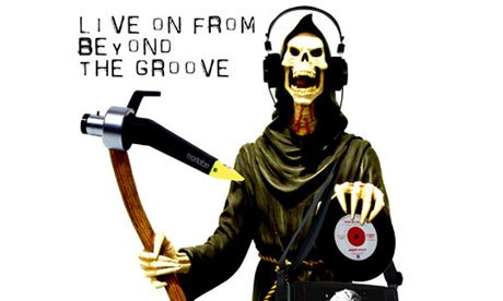 MAGIC1067's tweet photo. #Vinyly, a new way to make music for our relatives "from beyond the grave" https://t.co/s8F3E8dUhU #MorningMagic https://t.co/gh10VfubXT