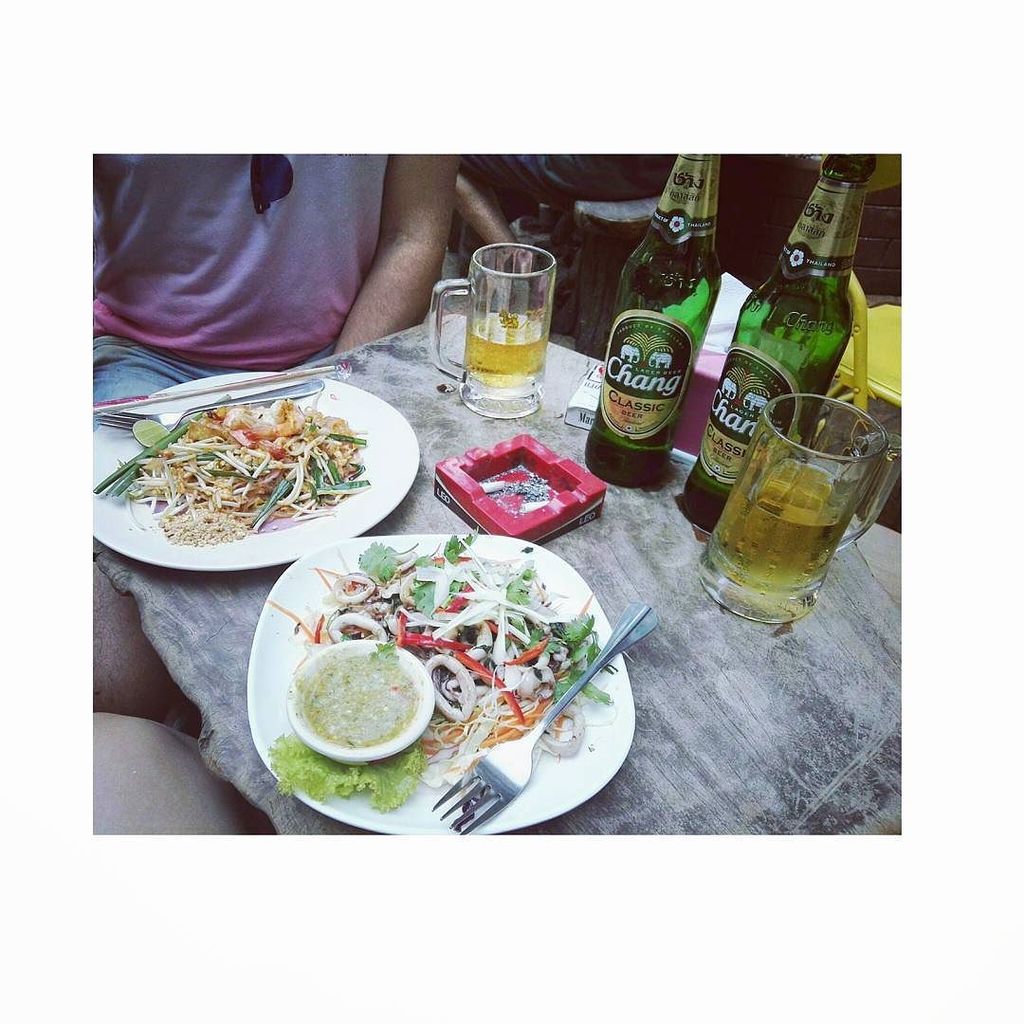 layoverlife's tweet photo. Bkk love :-)
#foodlover #beerlover #changbeer #bangkok #cabincrew #layover #nevergetsbored #love #bkk #thailand #luโฆ https://t.co/Fkxz3LkGE0