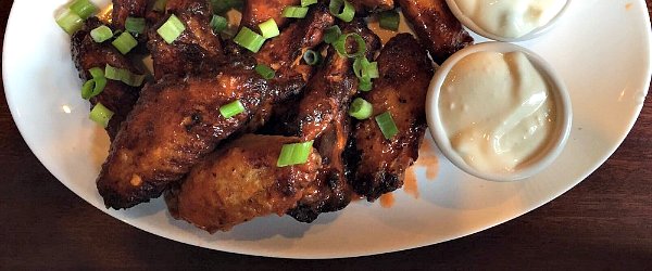 yelpboston's tweet photo. Ain't No Thing Like A Chicken Wing. Is your favorite spot on the Weekly's list? https://t.co/XoAKCmHvl8 https://t.co/0aIm6ihJiM