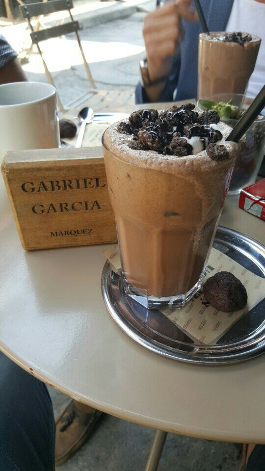 wolkanaktas's tweet photo. karakoy klasigimiz 😉 (@ Press Karaköy - @presskarakoy in İstanbul, Beyoğlu w/ @baybiyikli) https://t.co/J0yEaUHUQJ https://t.co/KubArmmUL5