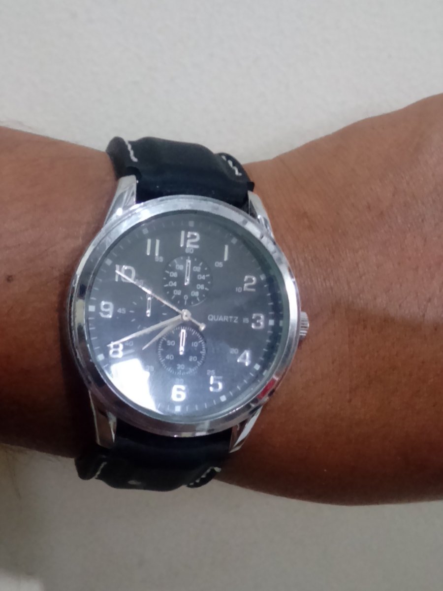 JoffreAnzules's tweet photo. This watch was given to me by my wife and it's my favorite possession @bravocelex @celex_espol #Ib600 https://t.co/dm2fP3j1K2