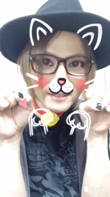 splash_0801's tweet photo. 久しぶりに浮上したんだけどさ。

なにがあったの？

YUKIちゃんに何があったの？

え？え？え？え？

私をどうしたいの？

#黙れ https://t.co/avXn788D66