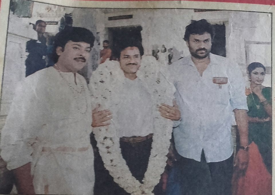 CjYlmYOXIAAIdF1.jpg:large