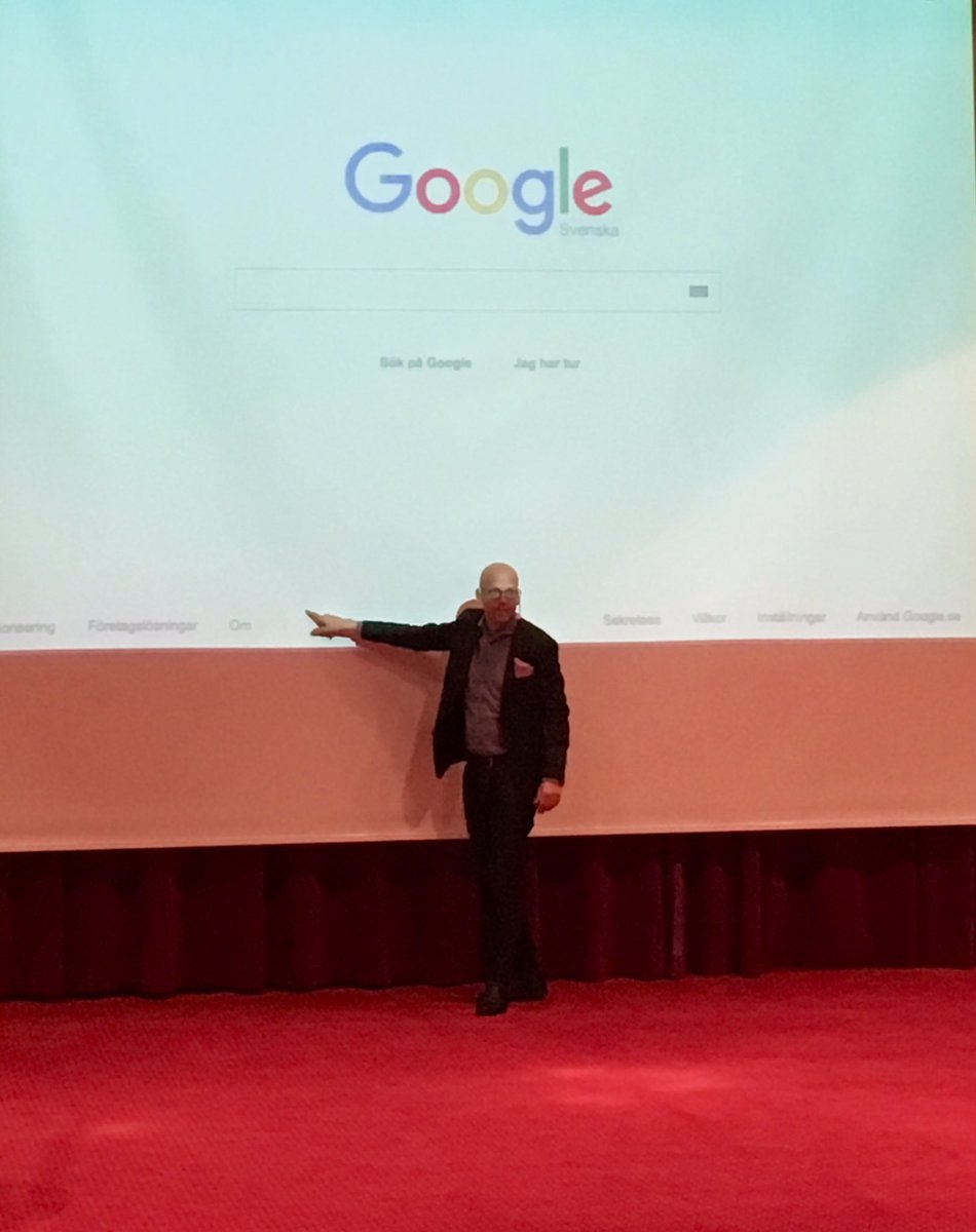 saraodmark's tweet photo. Alltid lika inspirerande att lyssna till @andreasekstrom. #communicare16 https://t.co/BfZvFwNhtI