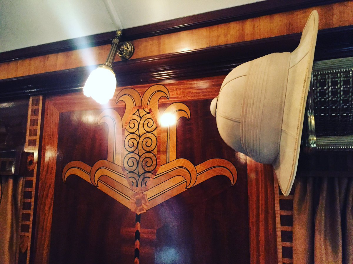 Adding a touch of the #wild to #zena at #RHSChelsea