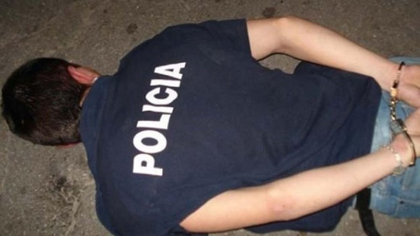 Que Pasa Jujuy on X: Policiales Detienen a un policía de Jujuy por  abusar sexualmente de un niño t.cohzdqcHBrY4  t.coHzuVb4AONR  X
