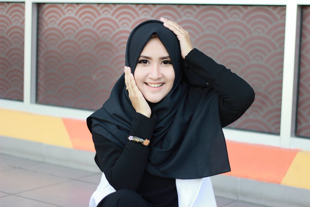 Sava Hijab Premium tweet media