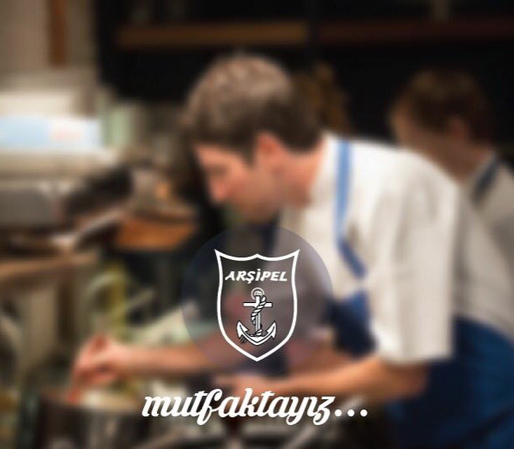 Şeflerimiz mutfaktayken onları izleyebilir, lezzetli yemeklerimizin hazırlanışını görebilirsiniz. 

#arşipelbalık