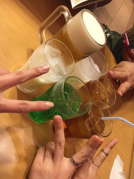 仕事終わりの一杯。くわぁ〜🍻  #飲めません https://t.co/bfo0JxUsf1<a href="/tag/%E9%A3%B2%E3%82%81%E3%81%BE%E3%81%9B%E3%82%93"class="tags">#飲めません</a>