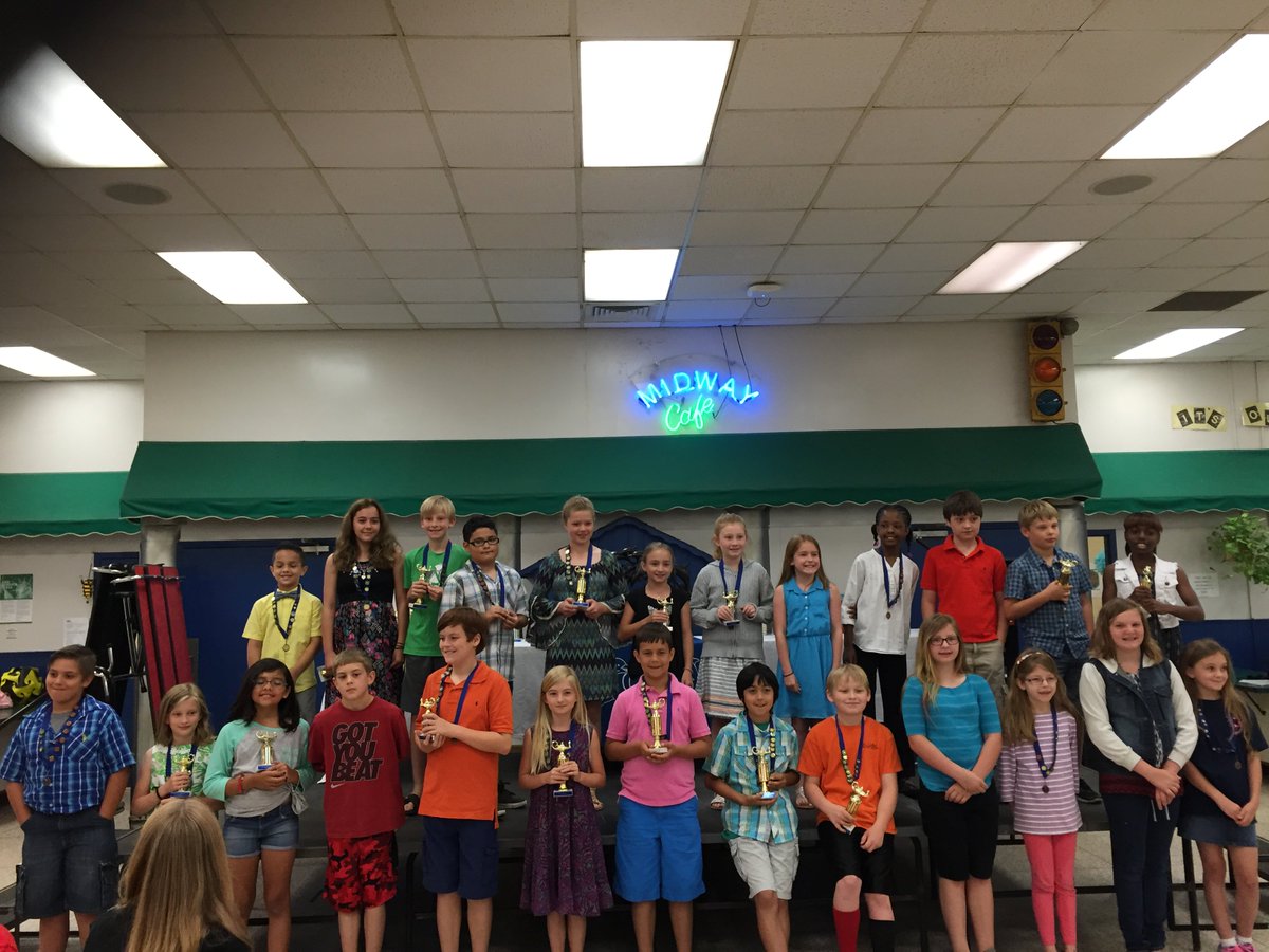 NewingtonElem's tweet photo. Check out our 4th Grade A Honor Roll recipients!   @cdgroome #NESrocks #MakeitToJune https://t.co/FoBGurtLMd