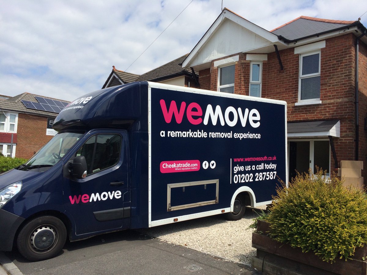 wemovesouth's tweet image. Moving the lovely @VISouthern from the @DorsetChamber into her awesome new house today. #congratulations #newhome