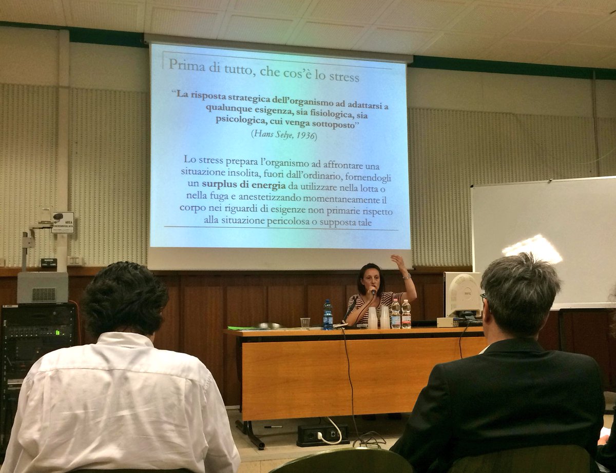 Emanuela Romito, Psicologa del Lavoro, ci parla dello #stress positivo e negativo sul lavoro #jobmeeting #wellbeing