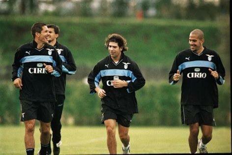 MVERONISTA's tweet photo. #veron #veronismo #jsv #graciasbruja #brujaeterna #d11os #juansebastianveron @Simeone @OfficialSSLazio https://t.co/MycuTEIbOZ