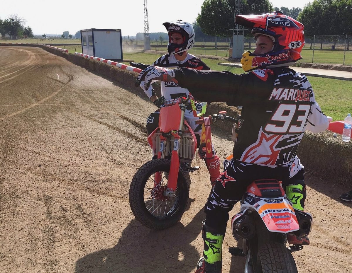marcmarquez93's tweet image. We've spent two days on the bike with this #motocross great rider, @GautierPaulin! Good luck in Talavera!