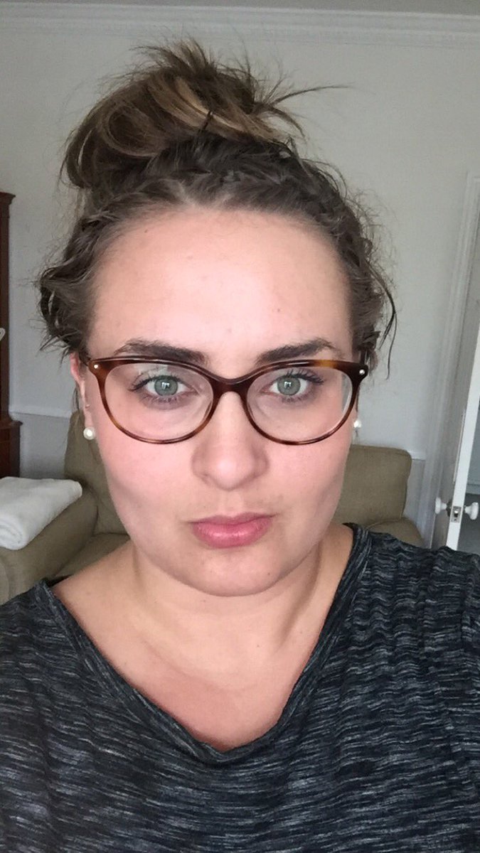 kbro4678's tweet photo. Scruffy #updo kinda day #cba #OneOfThoseDays https://t.co/epHoghwXbp