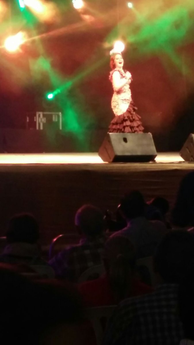CFAnaGalvin's tweet photo. Aquí os dejamos algunas fotos de nuestra @AnaMariGalvn en el concierto de anoche https://t.co/bCpVMJ329n