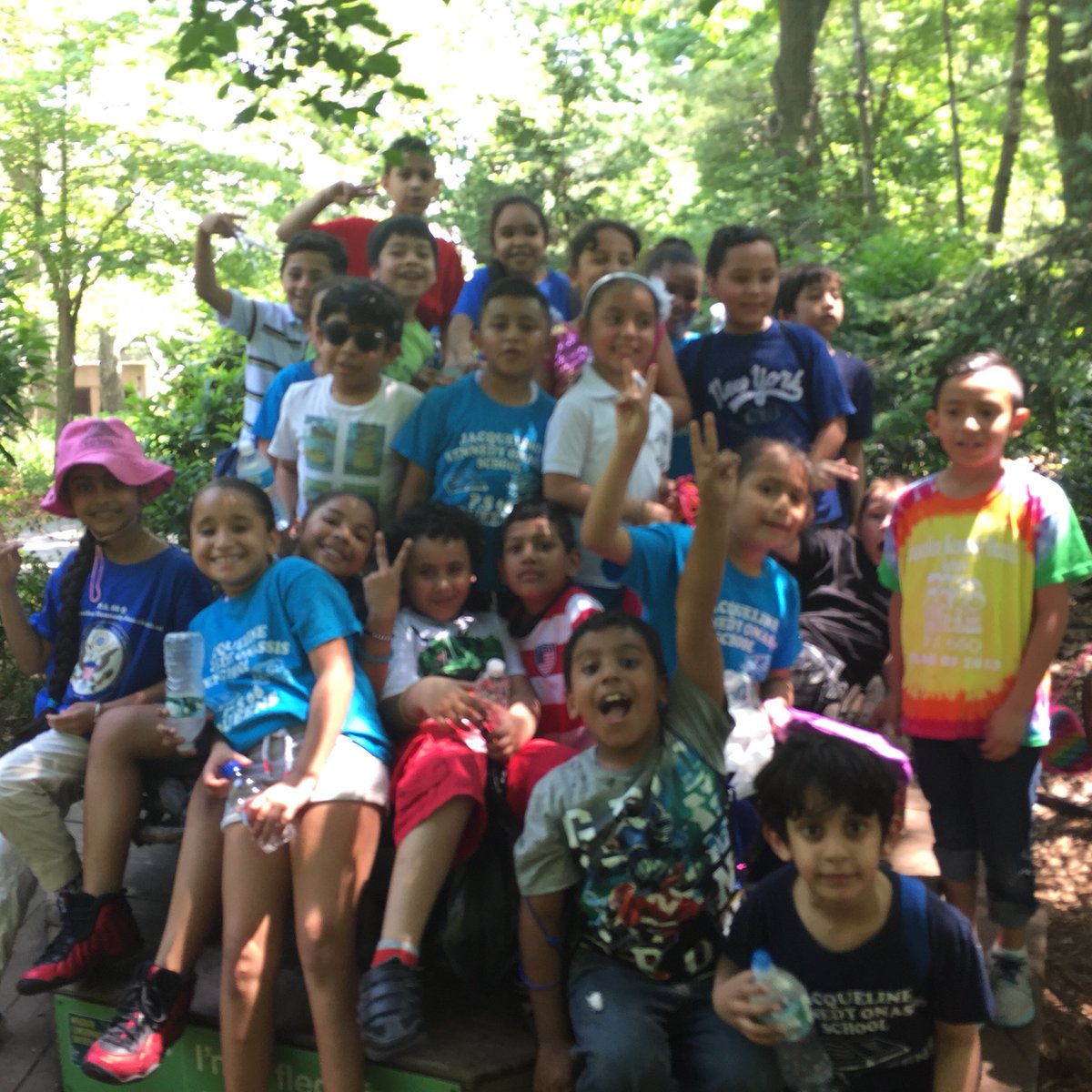 2ndGradeJKO's tweet image. #class201 had so much fun at the #queenszoo today! #fieldtrip @thequeenszoo @PS66JKO