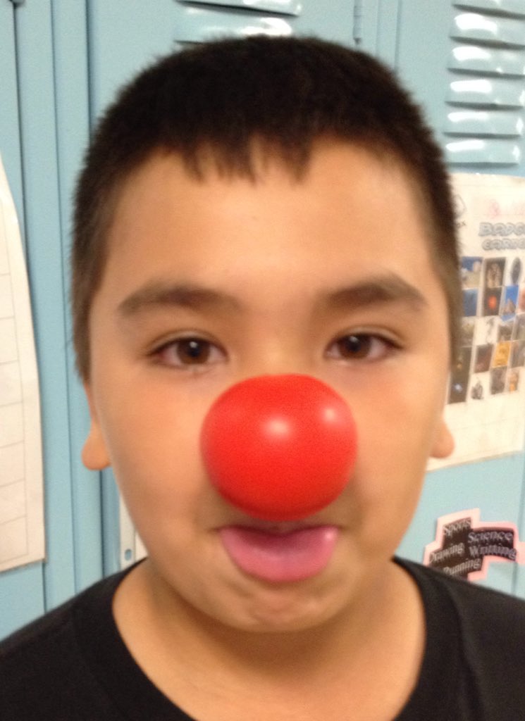 Melton5G's tweet photo. Fourth grade cares about kids too! #RedNoseDay #WeAre44 #Madsion44 https://t.co/Y5rBVY7YYL