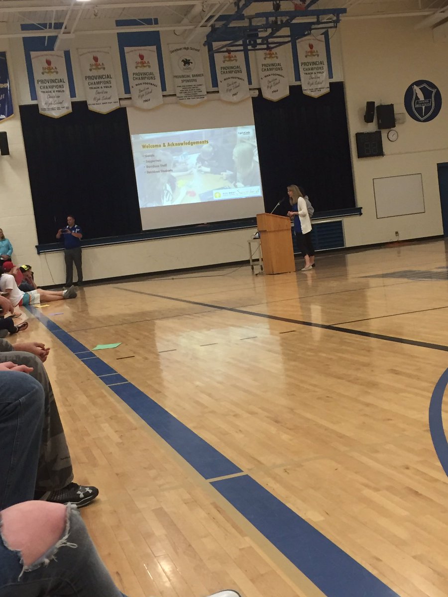 TiaraShaw99's tweet image. Today is the day! Finally presenting everything we have been working so hard on 😁 #coding #uptocode #leadershipgoals