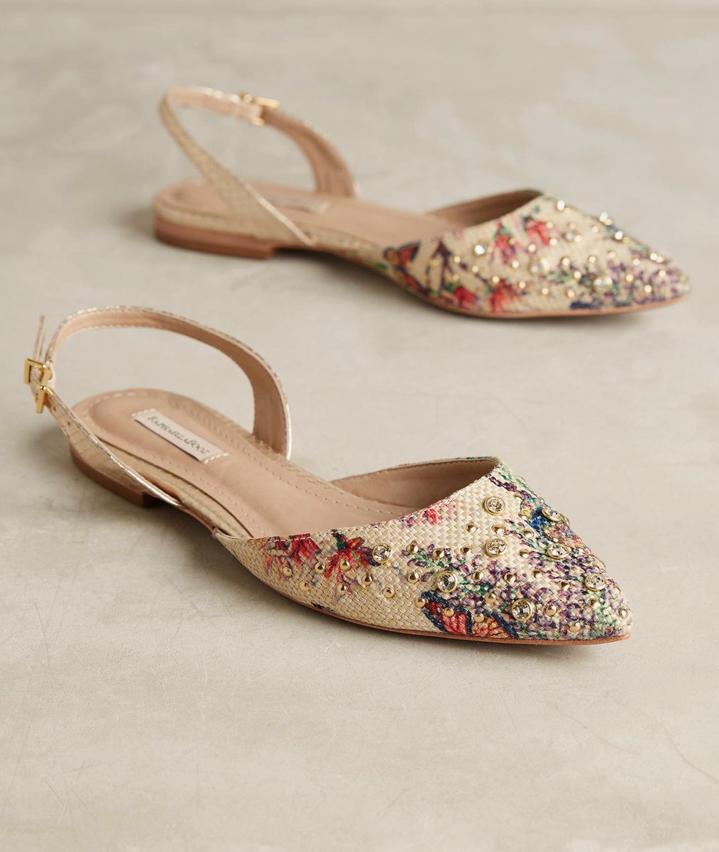 chattingpics's tweet image. #pointedflats #beautifulshoes #fashiontrends @chattingpics