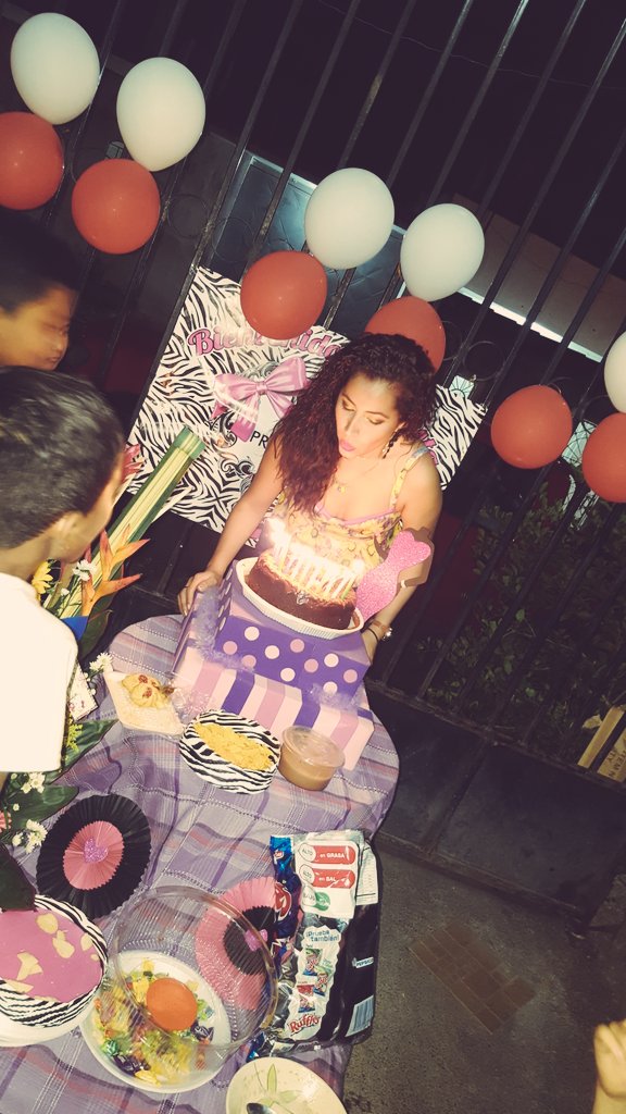 gracecampoverde's tweet photo. Deseos 🎂 https://t.co/6QmxgytWaz
