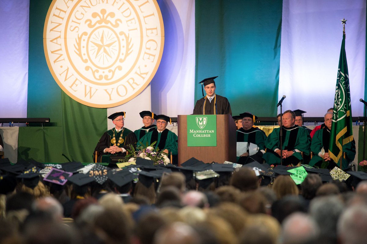 ManhattanEdu's tweet photo. Commencement photos are available to browse &amp; download NOW at https://t.co/L2dGrqoPku. Congrats, #Jaspers2016! https://t.co/oBpBfGFtK5
