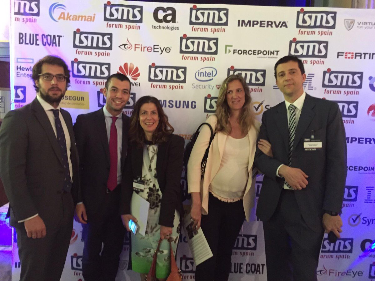 CaveroJorge's tweet photo. Expert System in the #isms2016 #expertsystem @Expert_System https://t.co/RFtCFht3uk