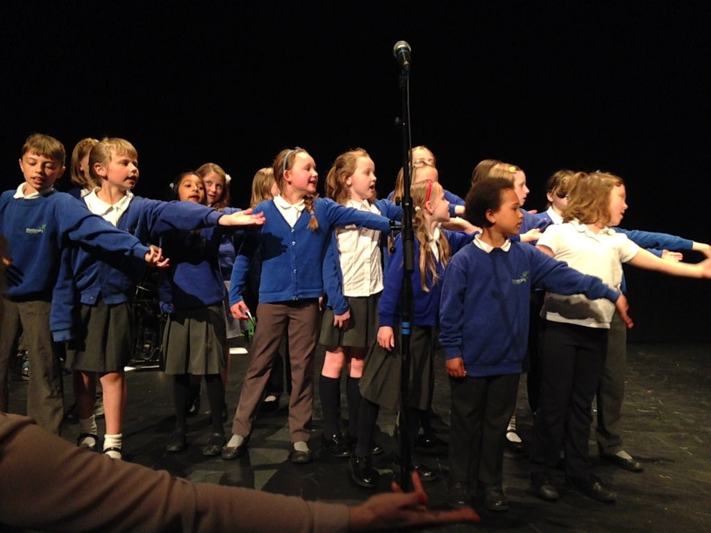 MrsBarnsley's tweet photo. Sound check at La'al sing https://t.co/bke5R8WB3w