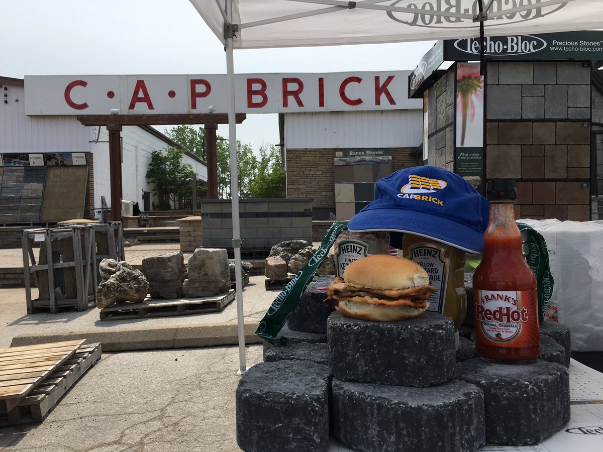 CapBrick's tweet image. Another great use for #Antika by @techobloc  #peameal pedestal. @TechoGP